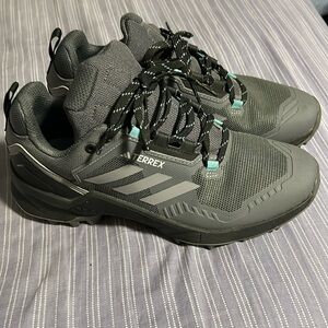 Adidas Women's Terrex AX4 Black Teal Grey Trail Shoes Size 9